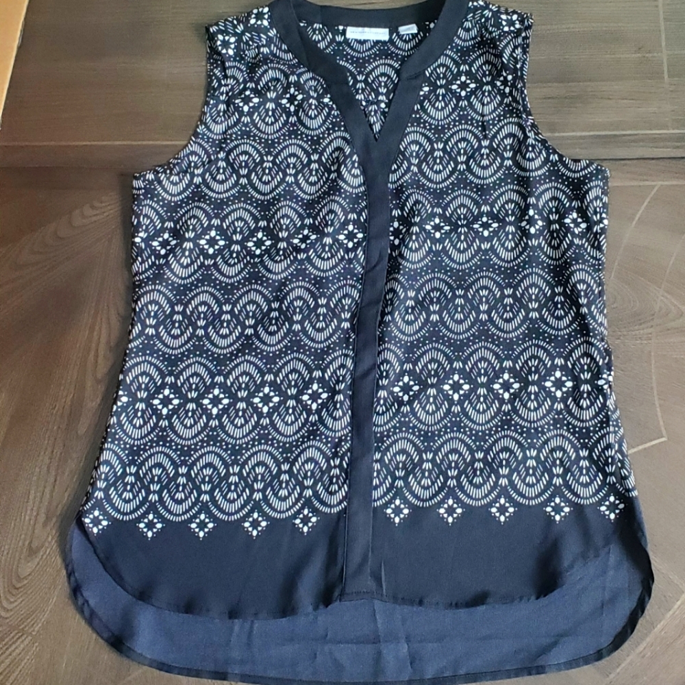 New York & Company sleeveless top